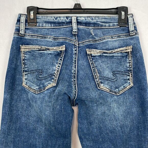 Silver Jeans. Avery Slim Bootcut. Size W 26. Inseam 32. - Picture 9 of 13